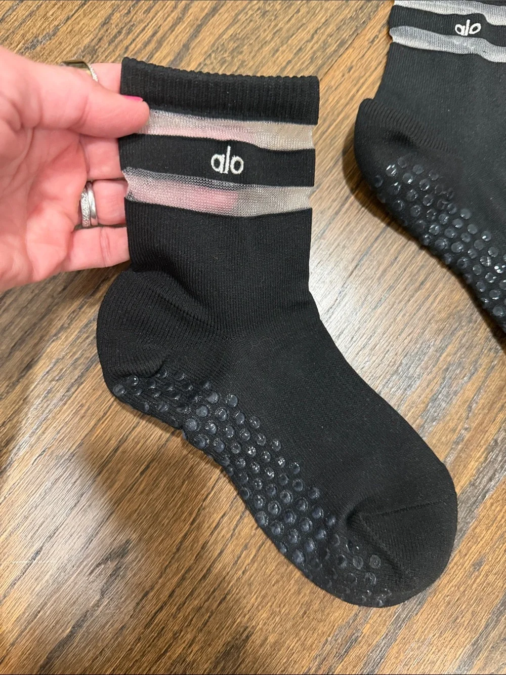 ALO Yoga Black Ankle mesh stripe Grip Socks